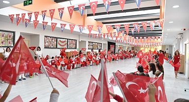 Çanakkale Belediyesi Ata'm Kreşlerinde 29 Ekim Coşkusu