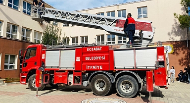 Eceabat’ta Dünya Afet Azaltma Günü kutlandı