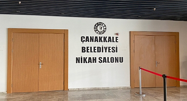 Gazeteciler Roman Çalıştayına alınmadı, kapıda bekletiliyor