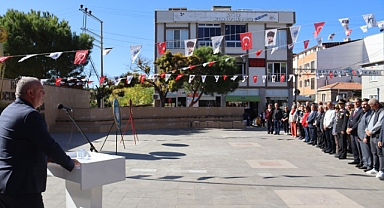 Geyikli'de çelenk töreni