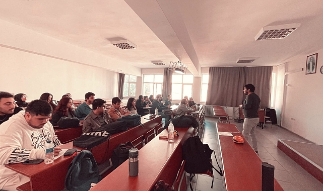 İş Kulübü Eğitimi ÇOMÜ Fizik bölümü öğrencilerine verildi