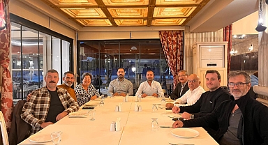 Kent Konseyi Başkanı Halit Kubilay Fırat, Çanakkale muhtarları ile bir araya geldi