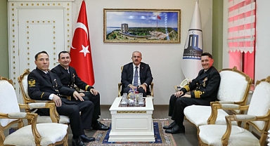 TCG Pirireis Denizaltısı Komutanından Vali Toraman’a ziyaret