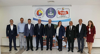 Vali Toraman’dan Çanakkale Ticaret Borsası’na ziyaret