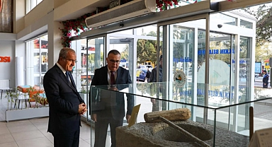 Vali Toraman, Kepez Belediye Başkanı Birol Arslan'ı ziyaret etti