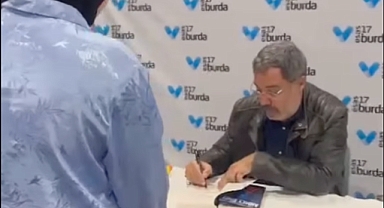 Ahmet Ümit hayranları kuyruk oluşturdu