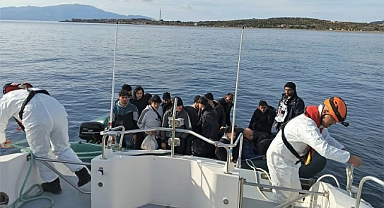 Ayvacık açıklarında 17 düzensiz göçmen yakalandı