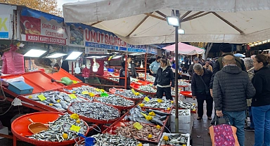 Balık tezgahları çeşitlendi, vatandaş sevindi