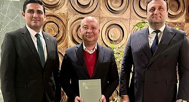 Başkan Göztepe, CHP ve İPA heyeti ile bir araya geldi