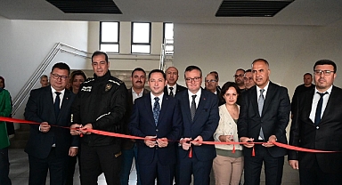 Biga'da öğrencilerden 29 Ekim temalı sergi