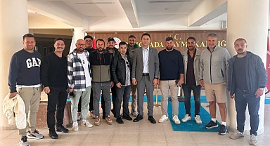 Bozcaada gençleri ve işletme sahiplerinden Kaymakam Haydaroğlu'na ziyaret