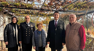 Bozcaada Kaymakamı Haydaroğlu’ndan vatandaşlara ziyaret
