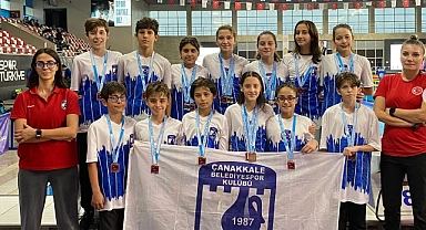 Çanakkale Belediyespor'dan yüzmede büyük başarı