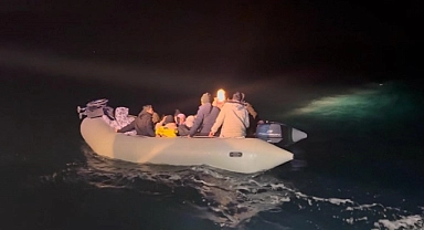 Çanakkale'de 14 göçmen kurtarıldı