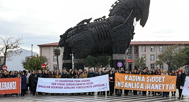 Çanakkale’de farkındalık yürüyüşü düzenlendi
