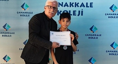 Çanakkale Koleji öğrencisinden Satranç Turnuvasında il ikinciliği!