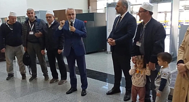 Çanakkaleli umreci adayları dualarla uğurlandı