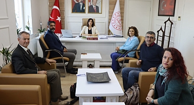 Eğitim-Sen Çanakkale şube yönetiminden Mine Hayta'ya ziyaret