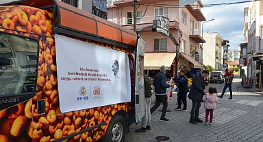 Küçükkuyu'da Atatürk için lokma hayrı