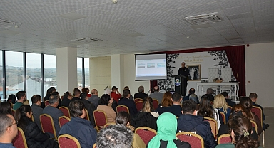 Lapseki'de Afet ve Acil Durum Semineri