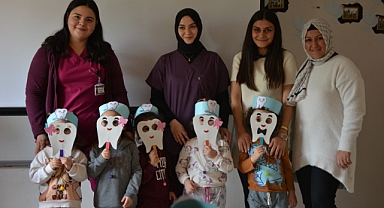 Lapseki’de miniklere ağız ve diş sağlığı eğitimi