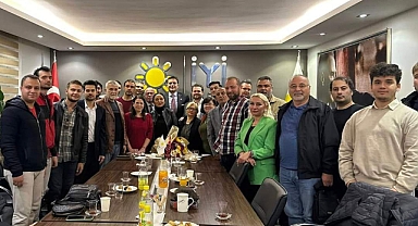 Mehmet Aslan, İYİ Parti Çanakkale İl Başkanlığı’nı ziyaret etti