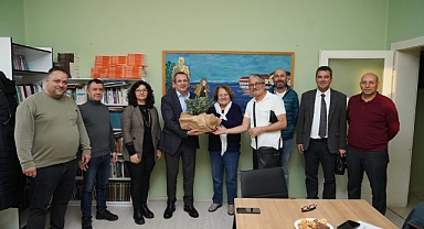 Ayvalık Kent Konseyi yeni yerinde hizmet verecek
