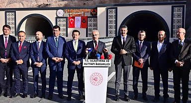Bakan Uraloğlu, Hakkari-Yüksekova Yolu’ndaki çalışmaları inceledi