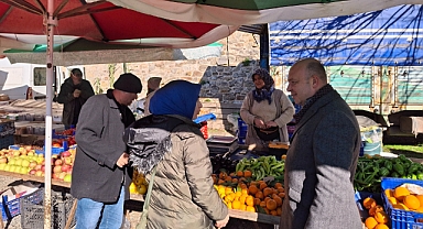 Başkan Göztepe, semt pazarını ziyaret etti