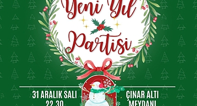 Bozcaada’da Yeni Yıla Çınar Altı Meydanında Merhaba!