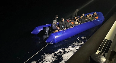Çanakkale açıklarında 22 göçmen yakalandı
