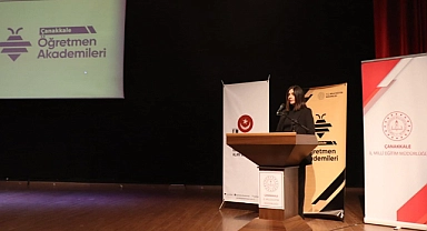 Çanakkale'de 'Tarihin Edebiyatı' konulu söyleşi düzenlendi