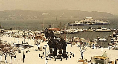 Çanakkale'ye kar geliyor