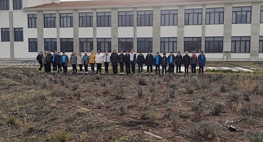Çankırı'da öğrenciler okul bahçesinde lavanta yetiştiriyor