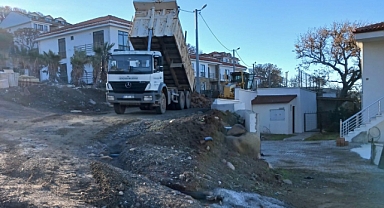 Gökçeada Belediyesi’nden yol yapım çalışması