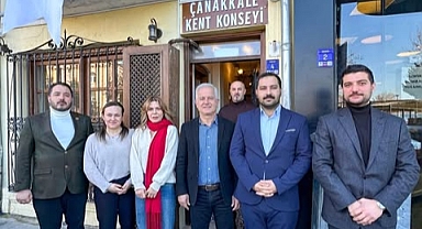 İsmet Güneşhan, Çanakkale Kent Konseyi'ni ziyaret etti