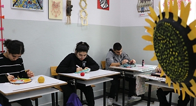 Tekirdağ Mesleki ve Teknik Anadolu Lisesi öğrencilerinden geri dönüşüm farkındalığı