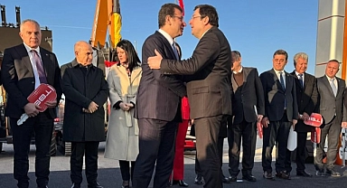 Başkan Erkek, TBB’nin araç teslim töreninde