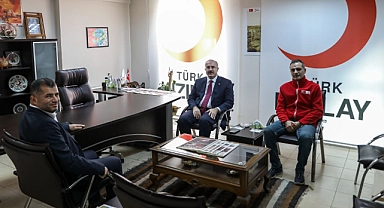 Vali Toraman'dan Kızılay'a ziyaret