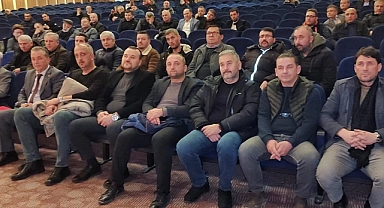 AK Parti Biga İlçe Teşkilatı, Pazarcılar Derneği Genel Kuruluna katıldı