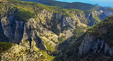 Altınoluk Cam Teras nefesinizi kesecek