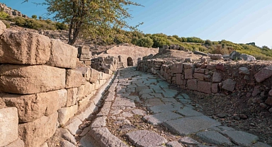 Assos’ta çeşme sanılan yapının Heroon olduğu anlaşıldı