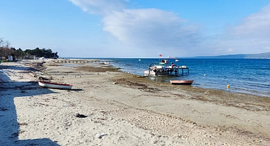 Çanakkale'de Deniz 10 Metre Çekildi. Deniz Çekilmesi Deprem Habercisi Mi?