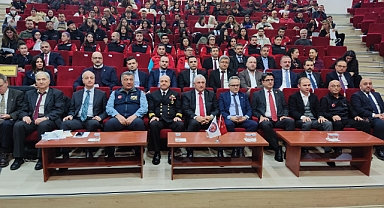Çanakkale'de Deprem Tehlikesi ve Depreme Dirençli Okullar çalıştayı gerçekleştirildi.