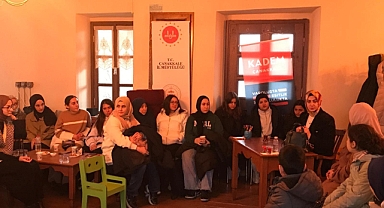 Çanakkale’de Eğitimci-Yazar Şule Taşkıran Kala ile “Ailede Din Eğitimi” Söyleşisi Gerçekleşti!