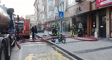 Çanakkale'de Vestel mağazasında yangın paniği