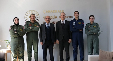 ÇOMÜ Havacılık Kulübü’nden Çanakkale Gençlik ve Spor İl Müdürlüğü’ne ziyaret