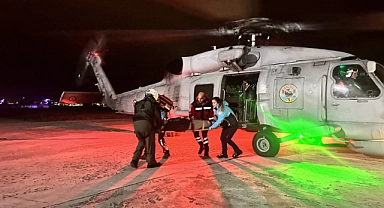 Deniz Kuvvetleri Helikopteriyle Beyinde Ödem Oluşan Genç Gökçeada'dan Çanakkale'ye Tahliye Edildi