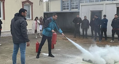Eceabat Devlet Hastanesi'nde temel yangın eğitimi