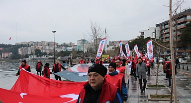 Eğitim-İş Sendikası'nın 'Cumhuriyet ve Emek Yürüyüşü' Çanakkale'ye ulaştı